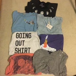 Bundle of 7 Graphic T-Shirts